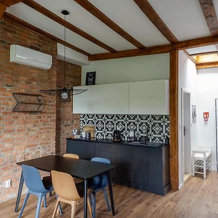 Apartamenty Torunskie Pod Krzywa Wieza Екстериор снимка