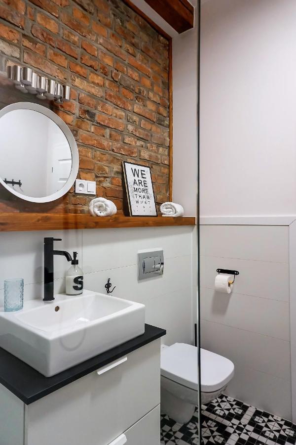 Apartamenty Torunskie Pod Krzywa Wieza Екстериор снимка